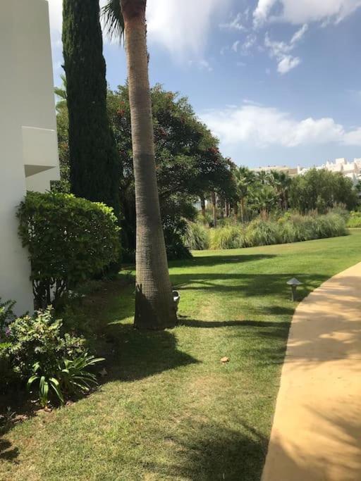 Alcazaba Blue Lagoon 3 Bedroom, Ground Floor Apartment Estepona Zewnętrze zdjęcie
