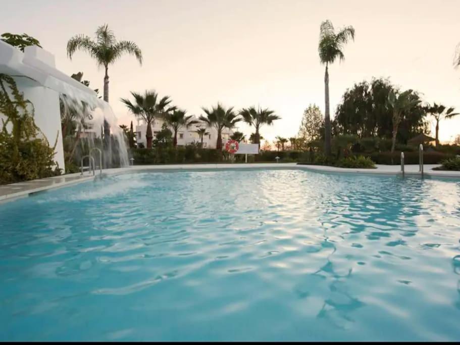 Alcazaba Blue Lagoon 3 Bedroom, Ground Floor Apartment Estepona Zewnętrze zdjęcie
