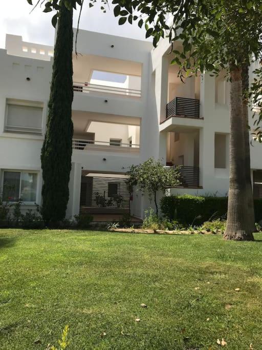 Alcazaba Blue Lagoon 3 Bedroom, Ground Floor Apartment Estepona Zewnętrze zdjęcie