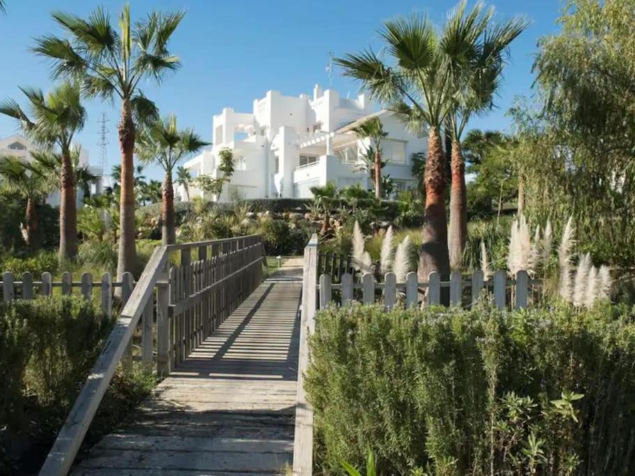Alcazaba Blue Lagoon 3 Bedroom, Ground Floor Apartment Estepona Zewnętrze zdjęcie