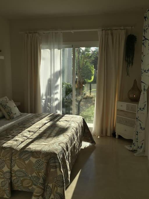 Alcazaba Blue Lagoon 3 Bedroom, Ground Floor Apartment Estepona Zewnętrze zdjęcie